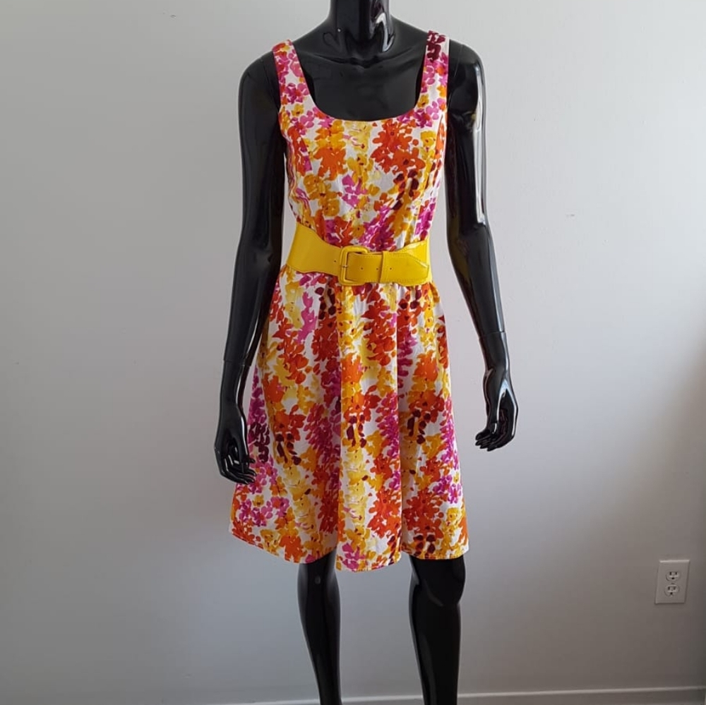 Traditiona Bright Floral Print Midi Size 10